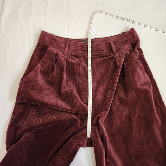 Banana Republic nwt Rivoli wide leg corduroy pants maroon size 12 short 12s - Picture 9 of 13